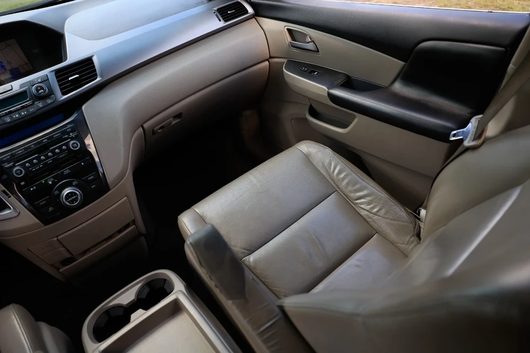 2011 Honda Odyssey - Image 21 of 21