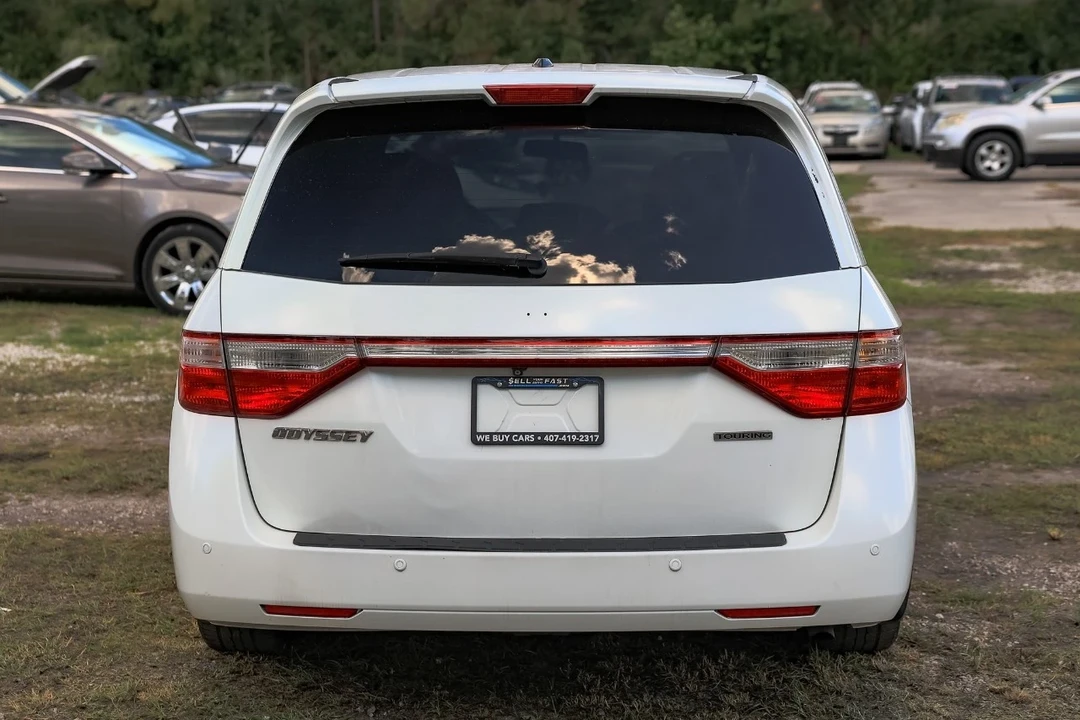2011 Honda Odyssey - Image 8 of 21