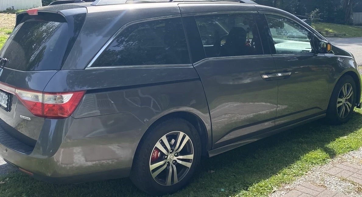 2011 Honda Odyssey - Image 6 of 11