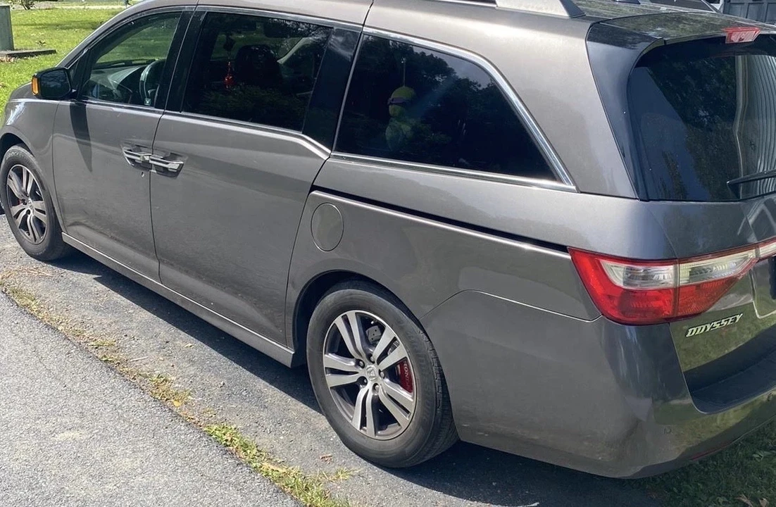 2011 Honda Odyssey - Image 8 of 11