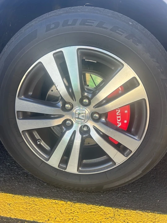 2011 Honda Odyssey - Image 2 of 14