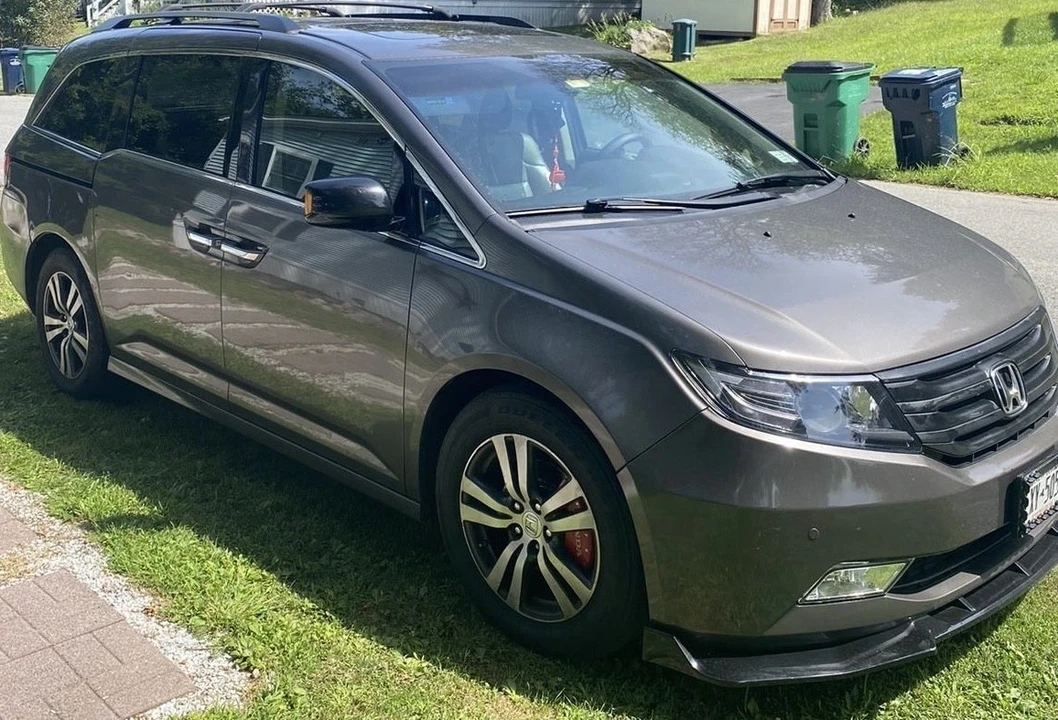 2011 Honda Odyssey - Image 8 of 14