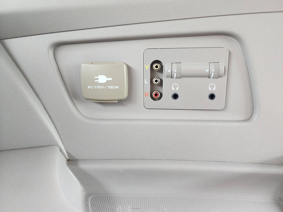 2011 Honda Odyssey - Image 31 of 31