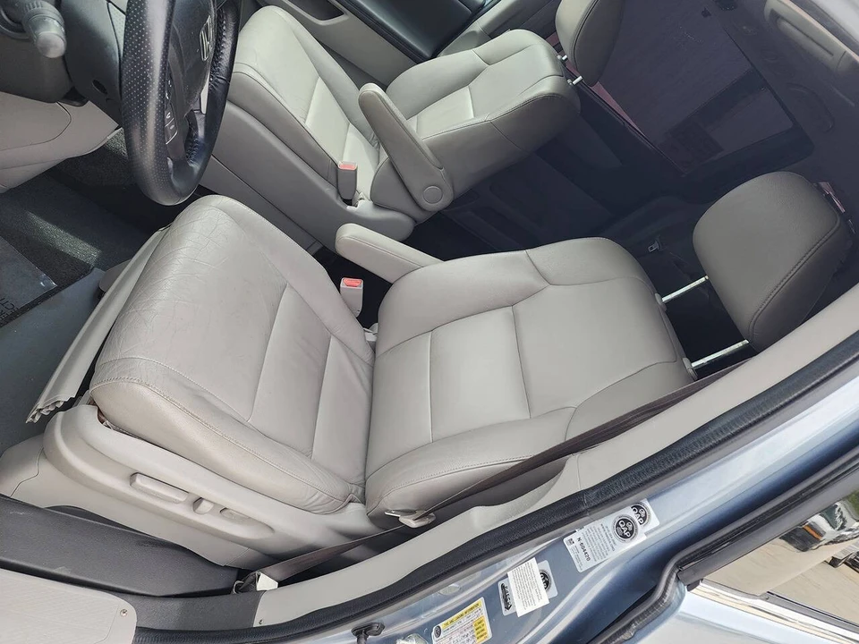 2011 Honda Odyssey - Image 13 of 31