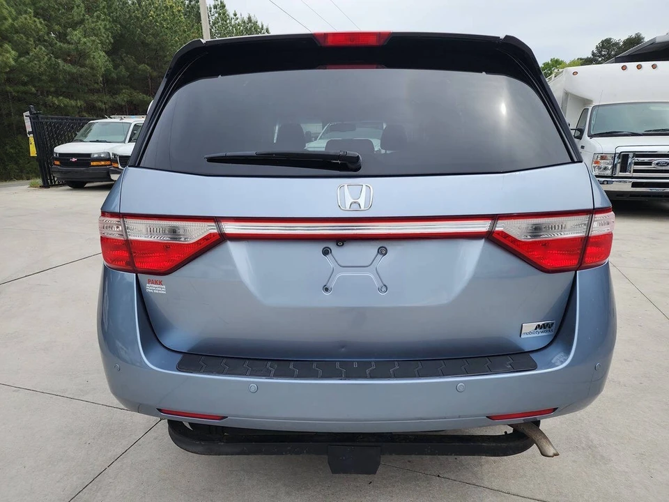 2011 Honda Odyssey - Image 6 of 31