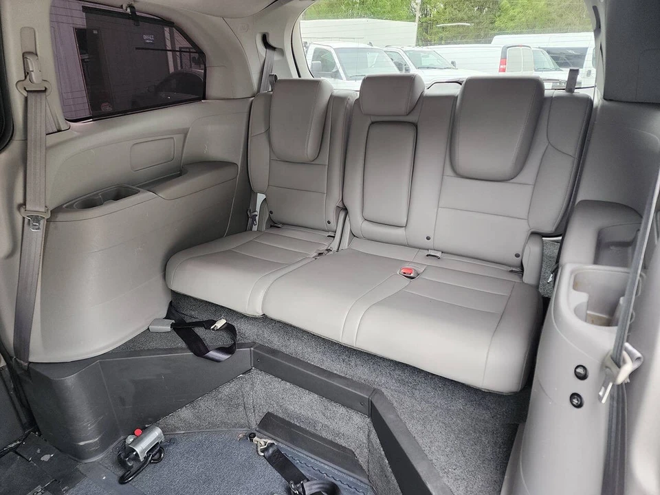 2011 Honda Odyssey - Image 16 of 31