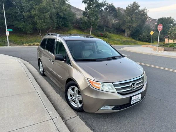 2011 Honda Odyssey - Image 3 of 13