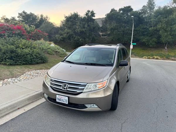 2011 Honda Odyssey - Image 6 of 13
