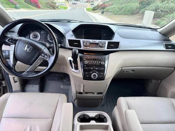 2011 Honda Odyssey - Image 9 of 13