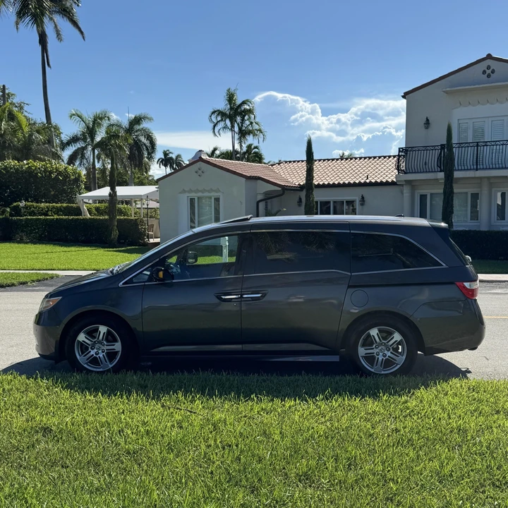 2011 Honda Odyssey - Image 7 of 12