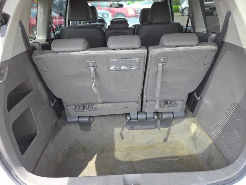 2011 Honda Odyssey - Image 6 of 12