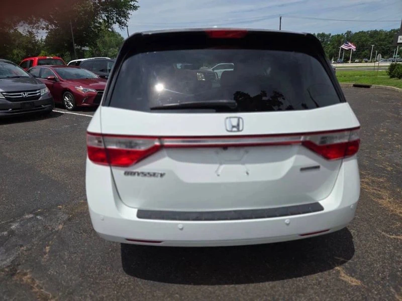 2011 Honda Odyssey - Image 5 of 12