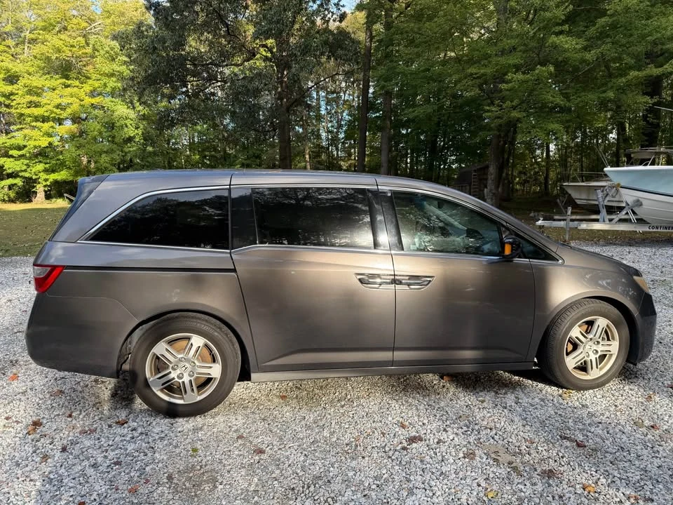 2011 Honda Odyssey - Image 4 of 16