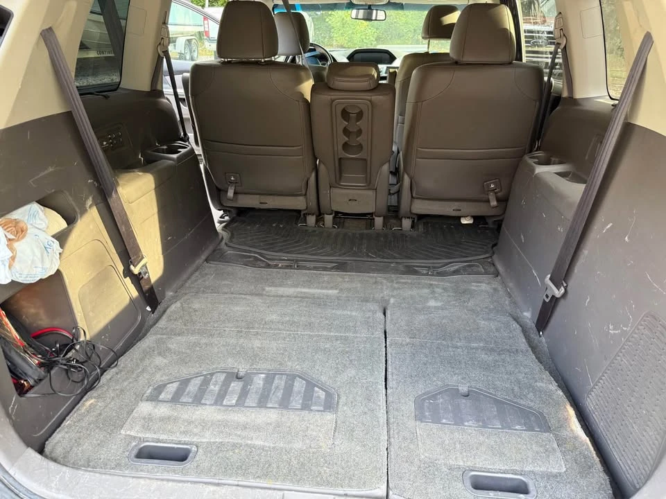 2011 Honda Odyssey - Image 15 of 16