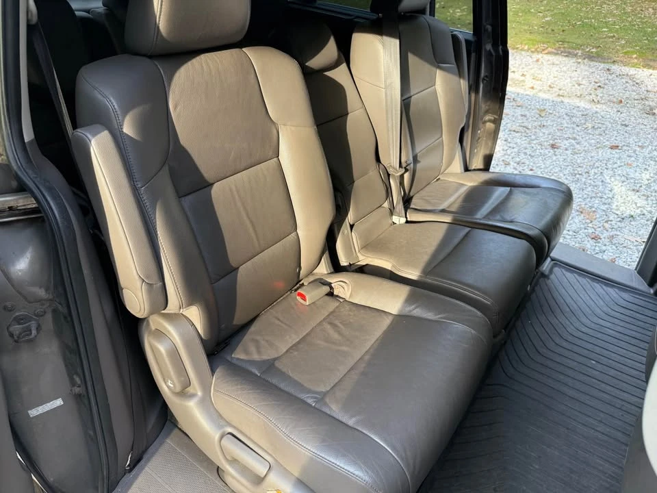 2011 Honda Odyssey - Image 9 of 16