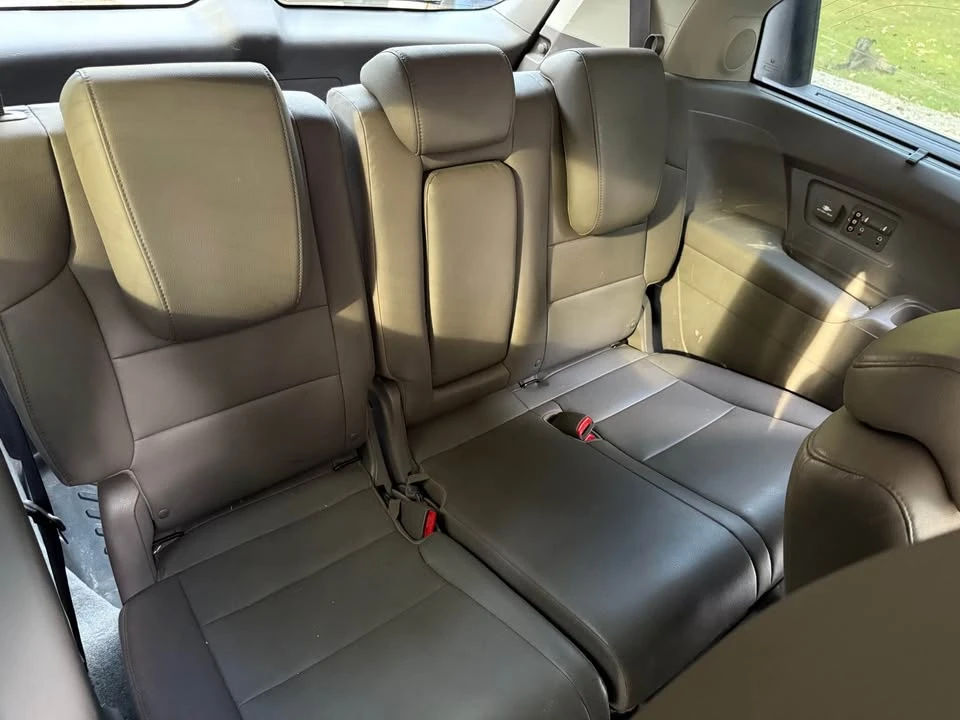2011 Honda Odyssey - Image 13 of 16