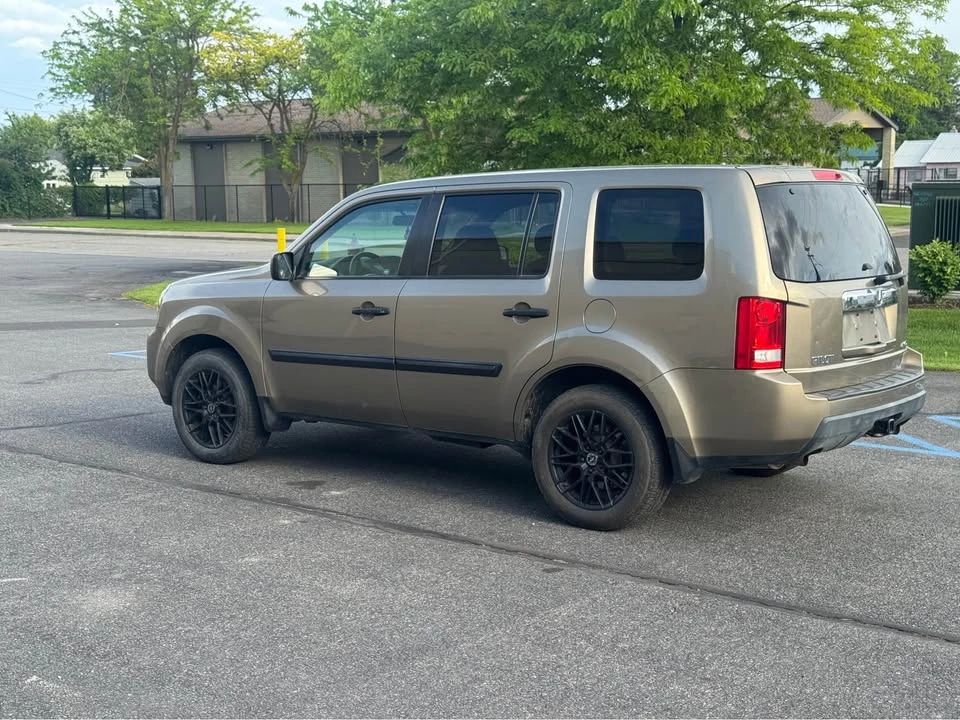 2011 Honda Pilot 2nd Gen - Image 5 of 11