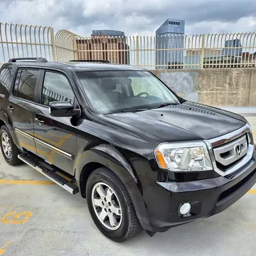 2011 Honda Pilot Touring Sport Utility 4D