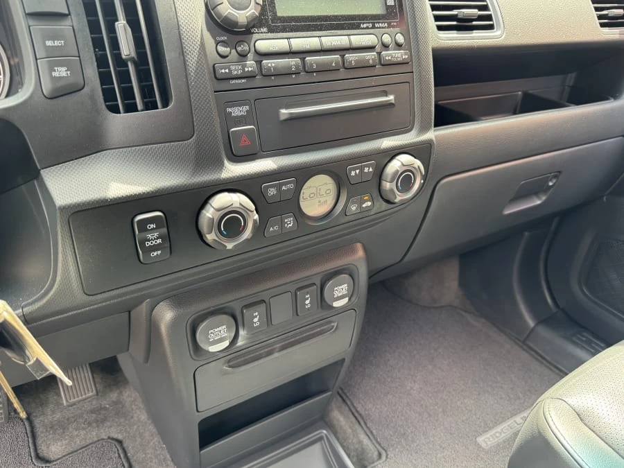 2011 Honda Ridgeline 1st Gen - Image 6 of 8