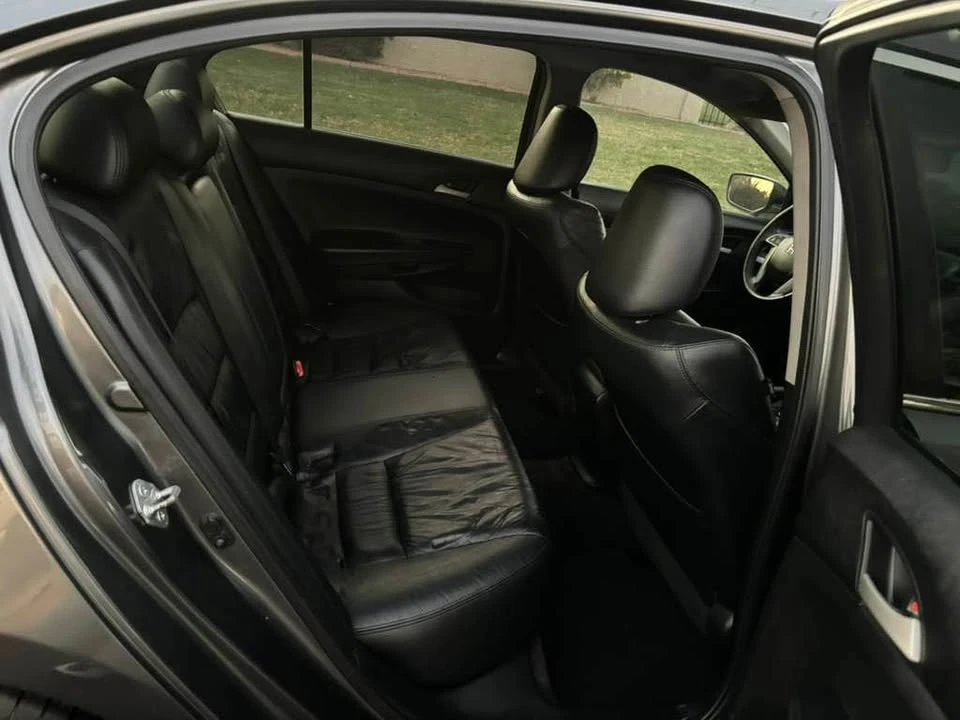 2011 Honda Accord 8th Gen - Image 8 of 12