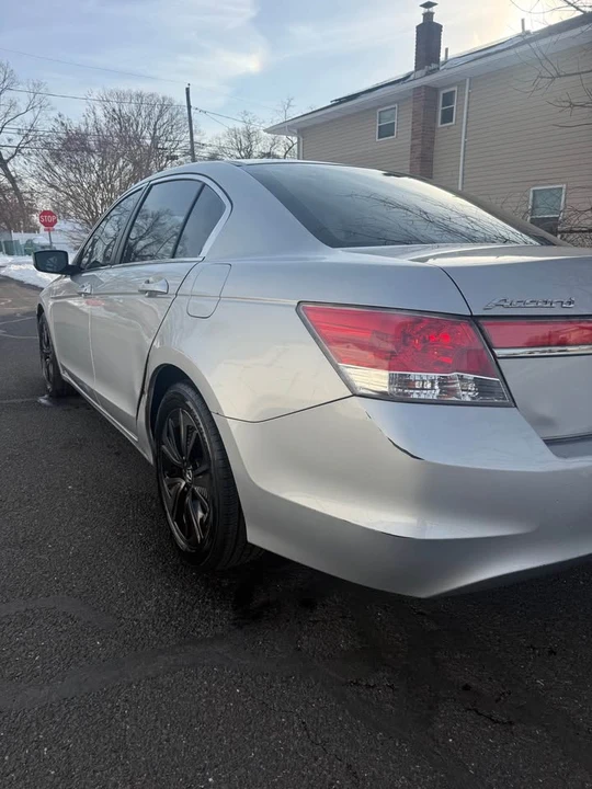 2011 Honda Accord 8th Gen - Image 2 of 7