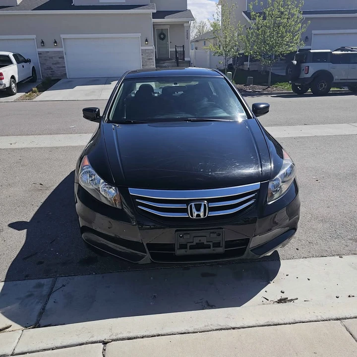 2011 Honda Accord 8th Gen - Image 3 of 10