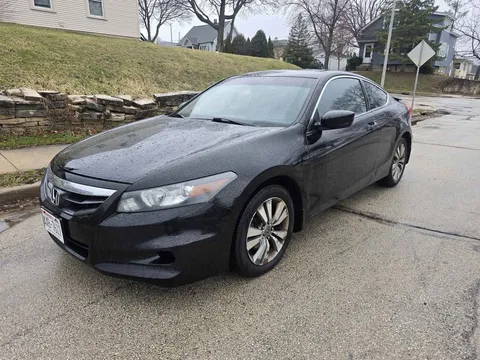 2011 Honda Accord 8th Gen - Image 2 of 13