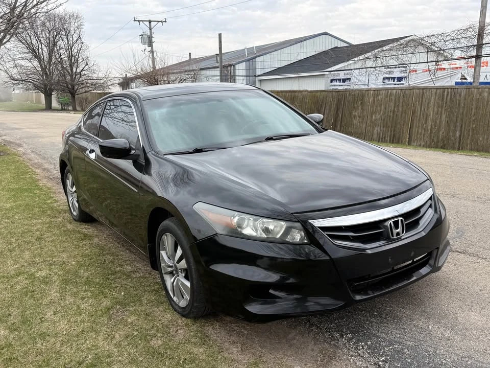 2011 Honda Accord 8th Gen - Image 2 of 11