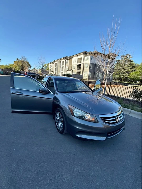 2011 Honda Accord 8th Gen - Image 1 of 7