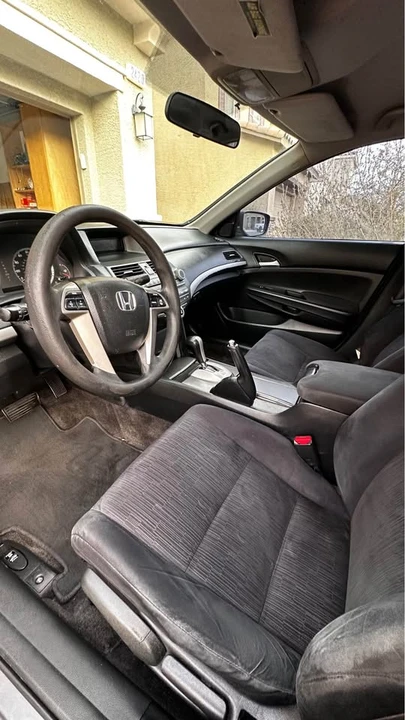 2011 Honda Accord 8th Gen - Image 8 of 13