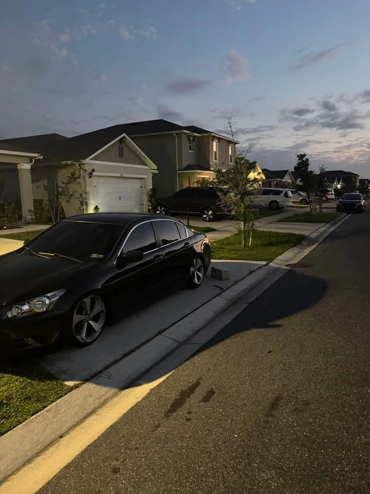 2011 Honda Accord 8th Gen - Image 2 of 5