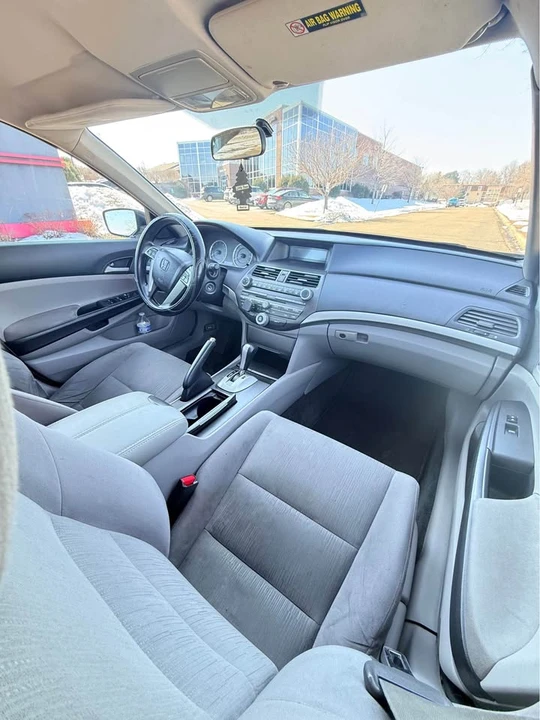 2011 Honda Accord 8th Gen - Image 5 of 12