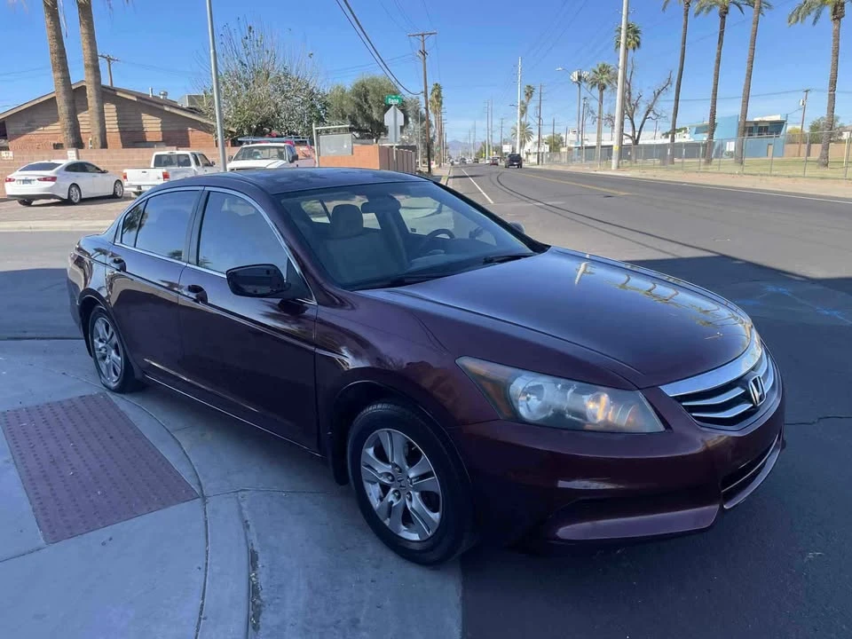 2011 Honda Accord 8th Gen - Image 2 of 9