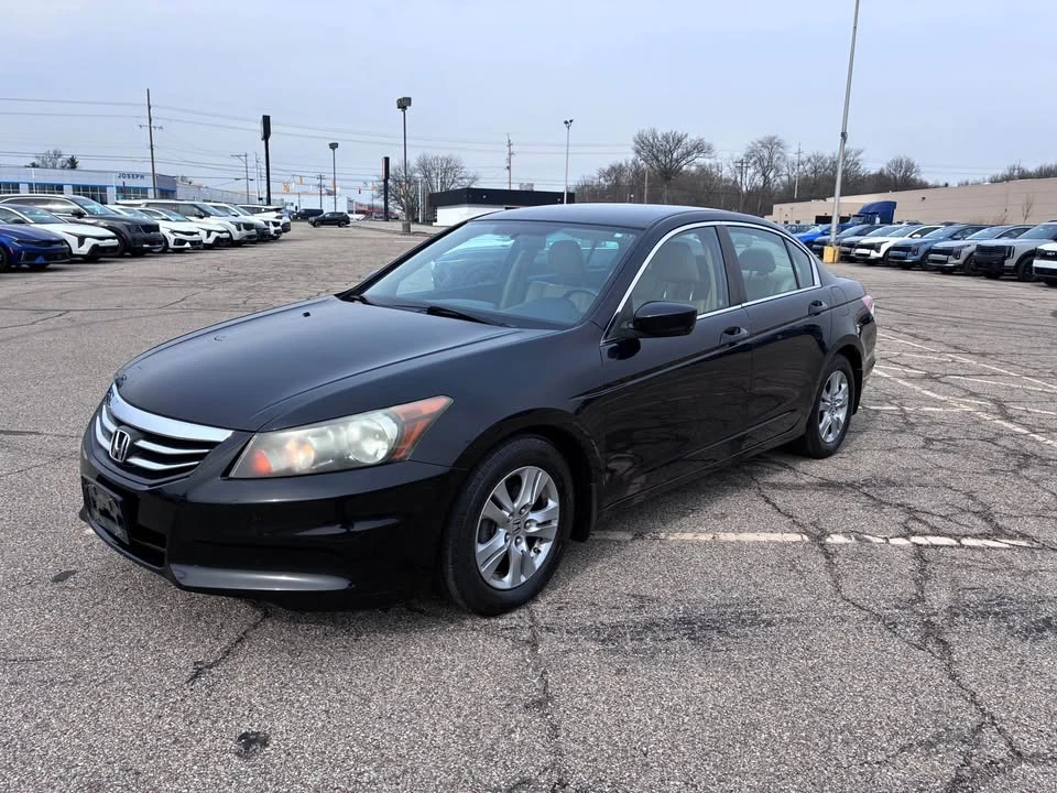 2011 Honda Accord 8th Gen - Image 2 of 15