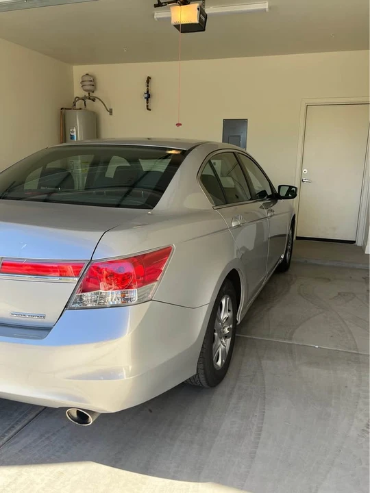 2011 Honda Accord 8th Gen - Image 10 of 17
