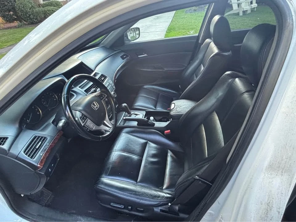 2011 Honda Accord 8th Gen - Image 6 of 12