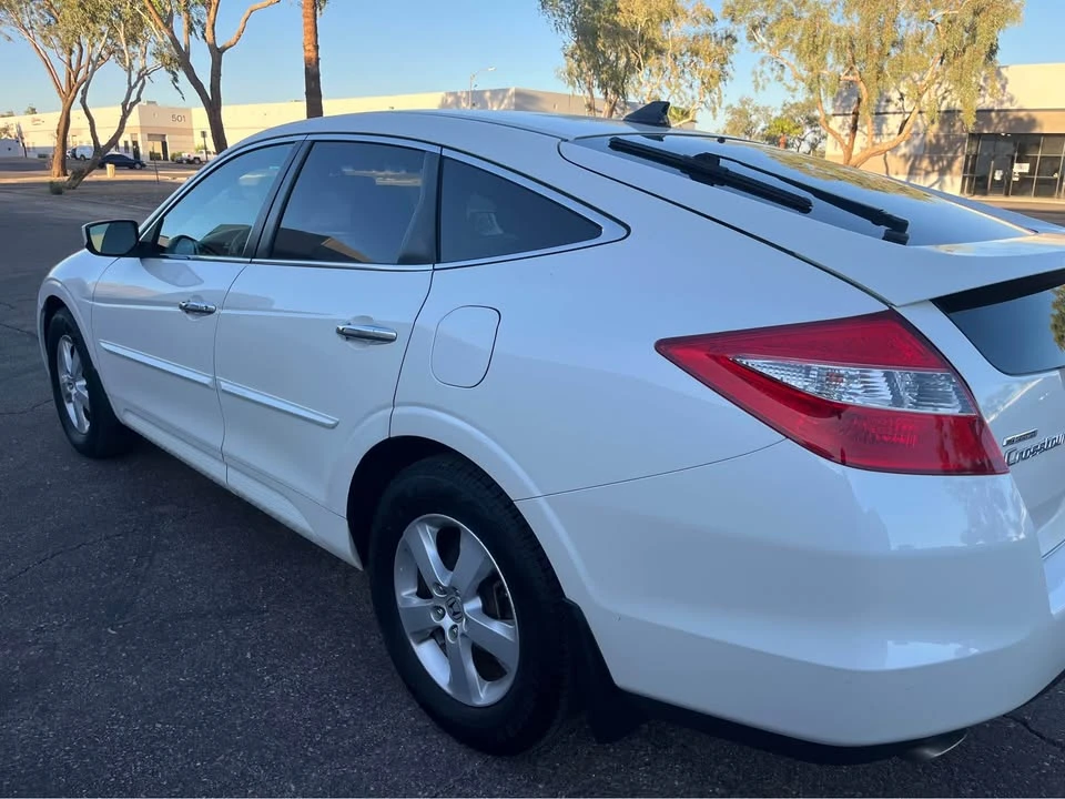 2011 Honda Accord 8th Gen - Image 11 of 20