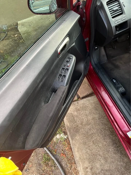 2011 Honda Civic 9th Gen - Image 10 of 12