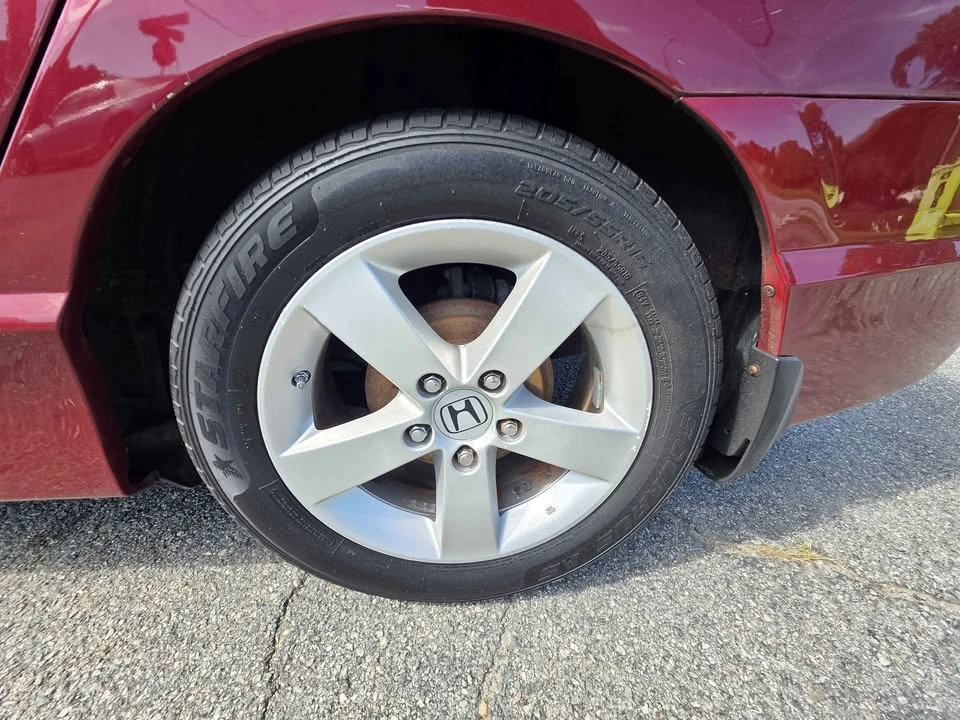 2011 Honda Civic 8th Gen - Image 4 of 12