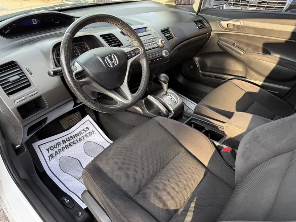 2011 Honda Civic 8th Gen - Image 10 of 15