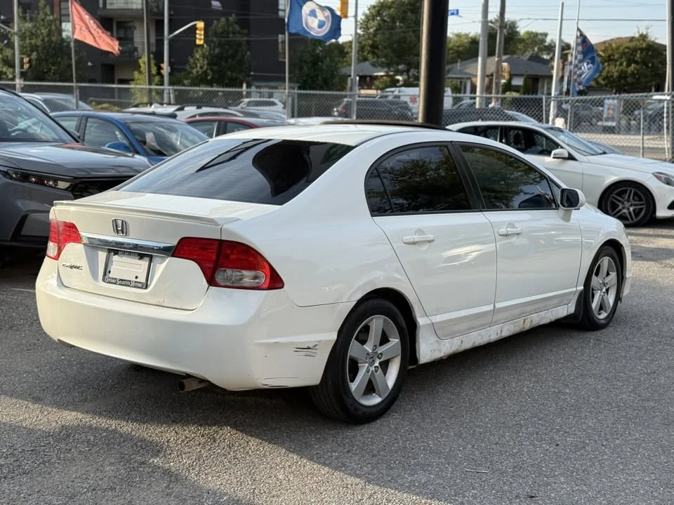 2011 Honda Civic 8th Gen - Image 5 of 15