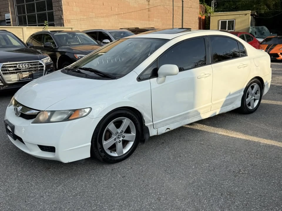 2011 Honda Civic 8th Gen - Image 9 of 15