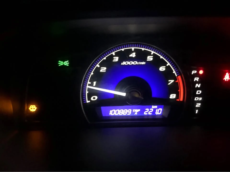 2011 Honda Civic 8th Gen - Image 2 of 9