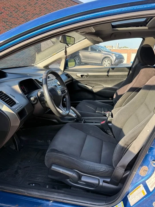 2011 Honda Civic 8th Gen - Image 9 of 9