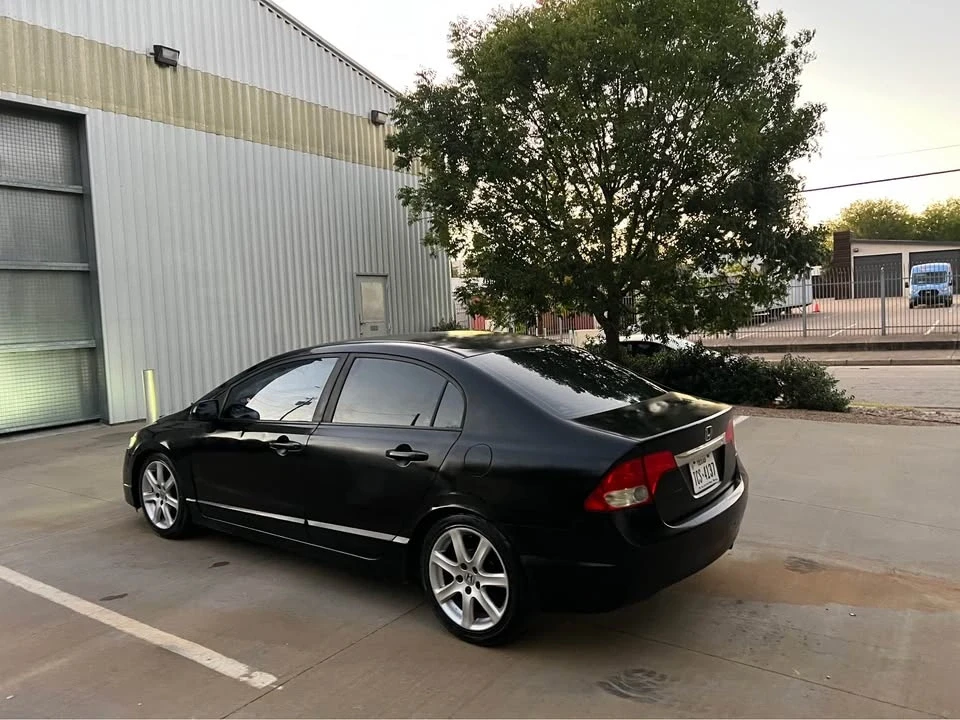 2011 Honda Civic 8th Gen - Image 9 of 20