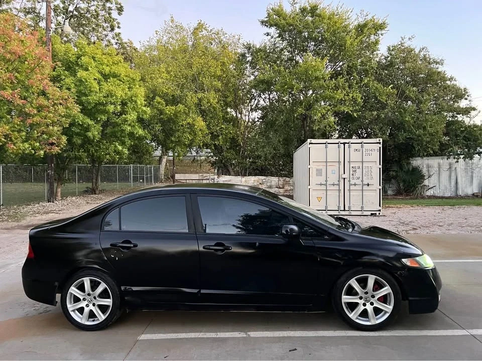 2011 Honda Civic 8th Gen - Image 4 of 20
