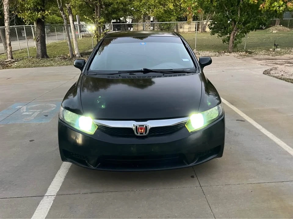 2011 Honda Civic 8th Gen - Image 2 of 20