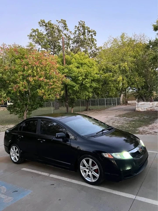 2011 Honda Civic 8th Gen - Image 17 of 20