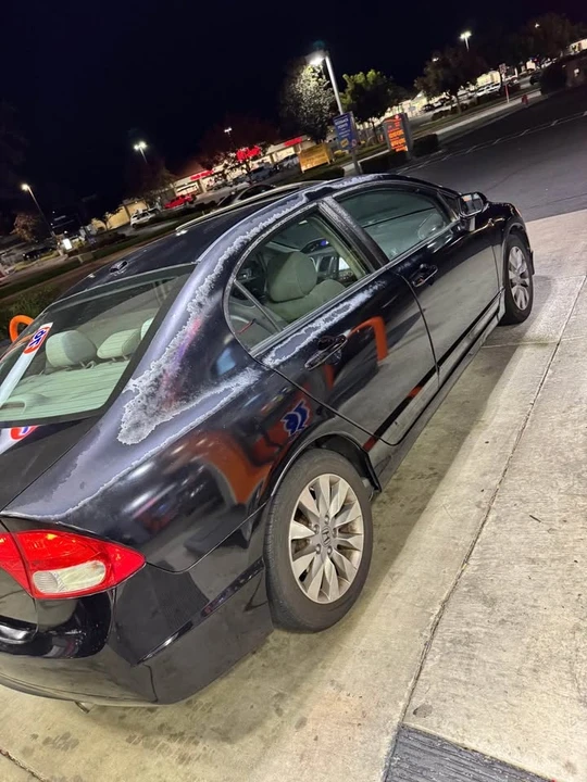 2011 Honda Civic 8th Gen - Image 4 of 8