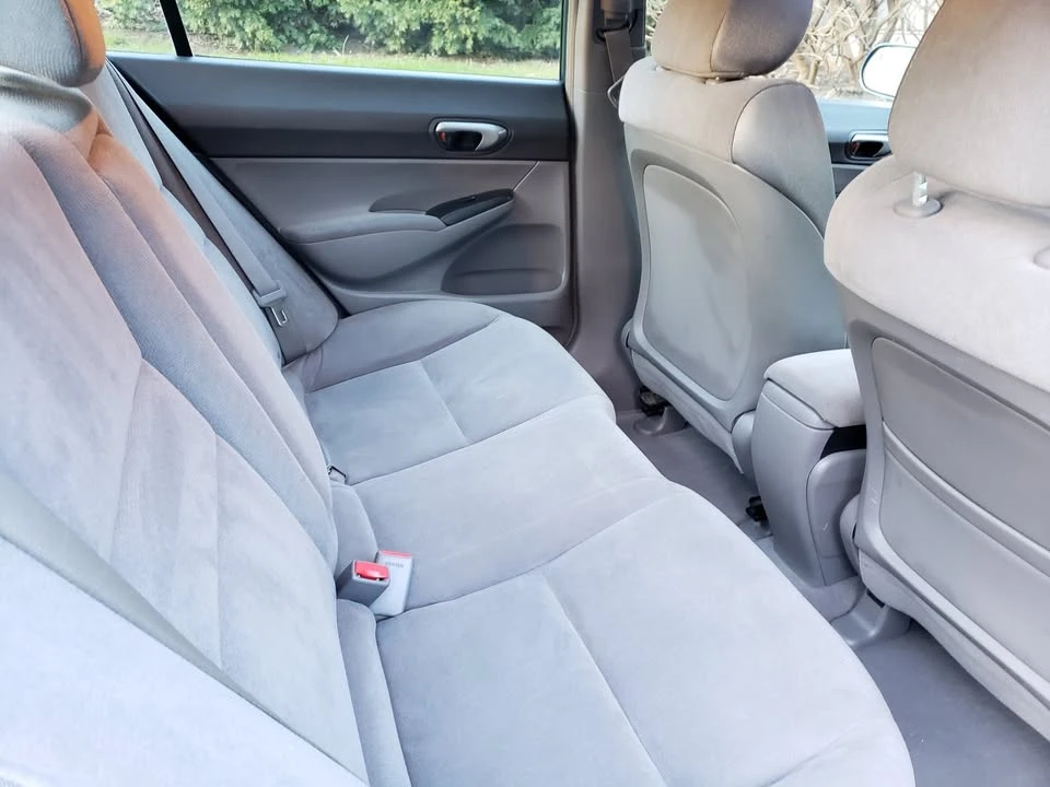 2011 Honda Civic 8th Gen - Image 3 of 4